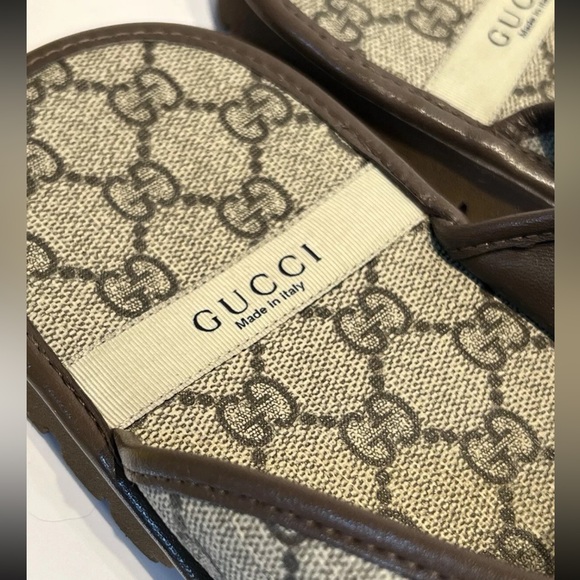 $990 Gucci monogram horsebit sandals - Picture 8 of 12